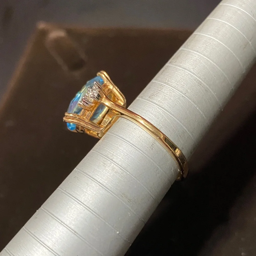 Vintage blue clear crystal 18KT H.G.E. Size 8 ring